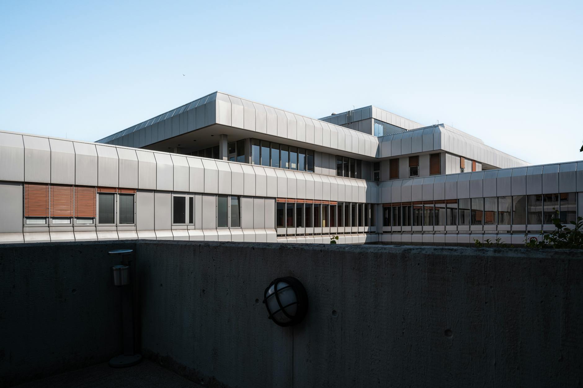 Asbestos Exposure at Aurora Sinai Medical Center — Milwaukee, Wisconsin