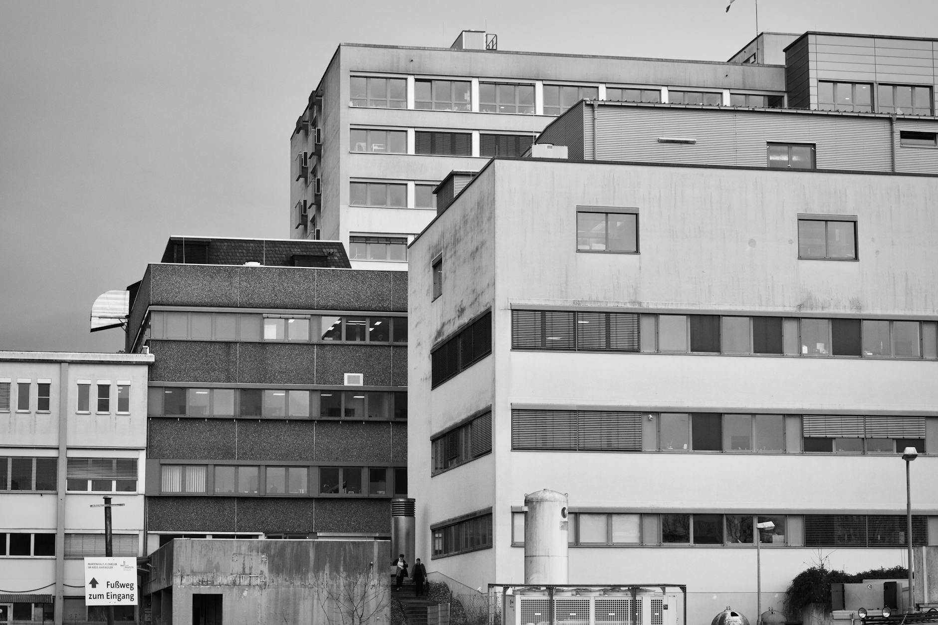 Asbestos Lawyer Wisconsin: Oshkosh Memorial Hospital Worker Exposure Claims